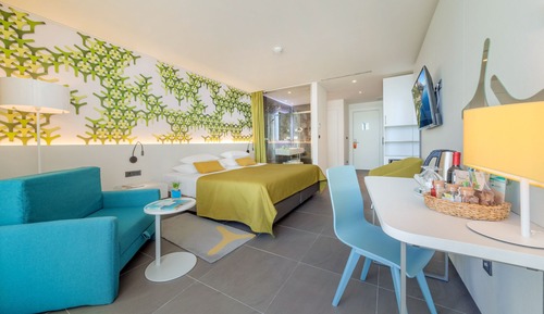 Deluxe Double Room, Swimming Pool