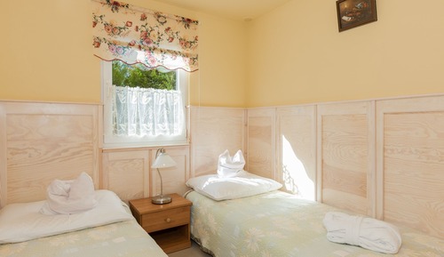 Chalet (for 4 people)