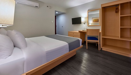 Room, 1 Queen Bed, Non Smoking