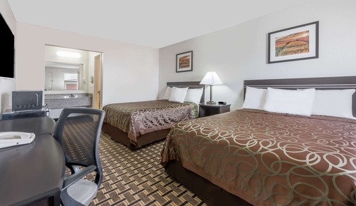 Room, 2 Queen Beds, Smoking