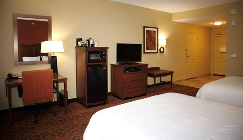Room, 2 Queen Beds, Accessible, Non Smoking