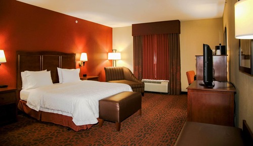 One King Bed, Non-Smoking, Accessible