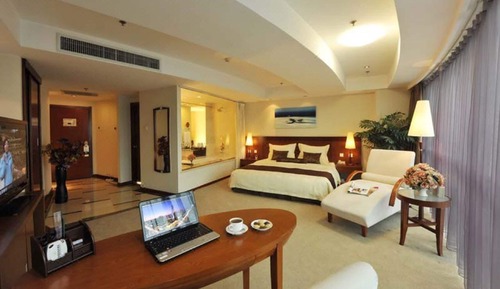 Circle Room