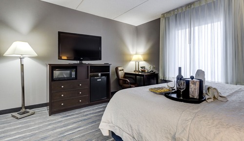 Room, 1 King Bed, Non Smoking