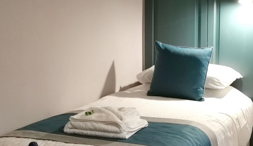 Triple Room, Ensuite (3 Persons)