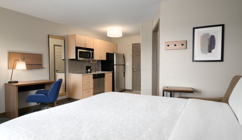 Studio Suite, 1 Queen Bed