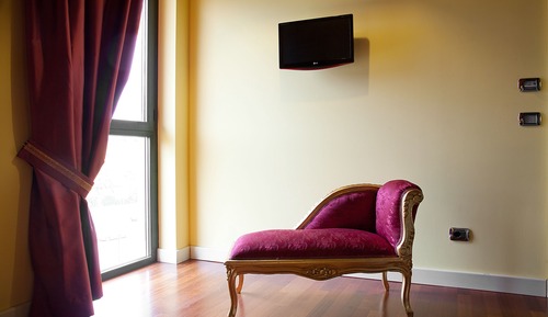 Deluxe Room, Hot Tub