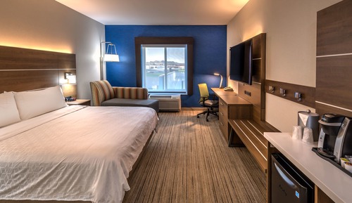 Standard Room, 1 King Bed, Transfer Shower (Communications)