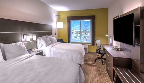 Suite, 2 Queen Beds, Transfer Shower (Communications)