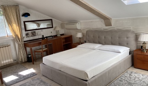 Suite Apartment Top