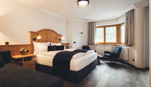 Junior Suite, Bathtub, Mountain View (Vogelnest)