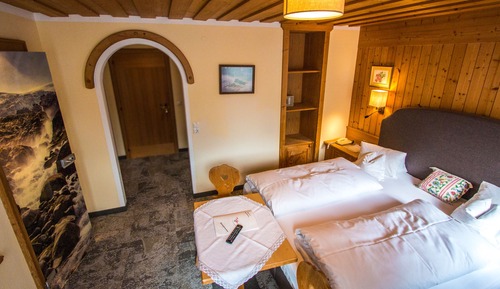 Comfort Double Room, Balcony, Annex, Guesthouse 200m from mainbuilding, Breakfast in mainbuilding
