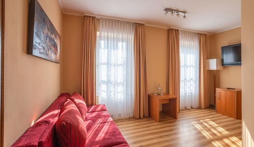 Family Room, 1 Bedroom