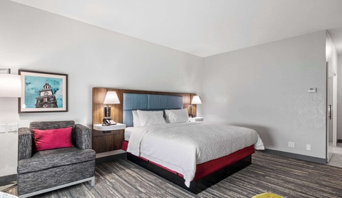 One king bed non smoking