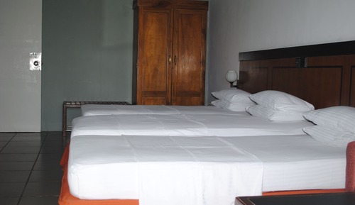 Standard Triple Room With Garden View