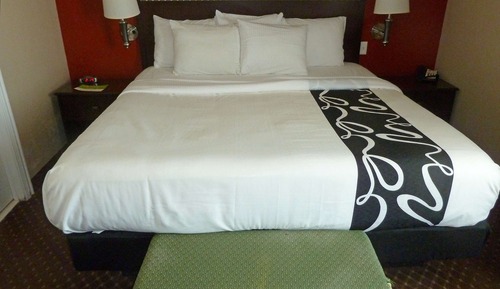 Room, 1 King Bed with Sofa bed, Non Smoking