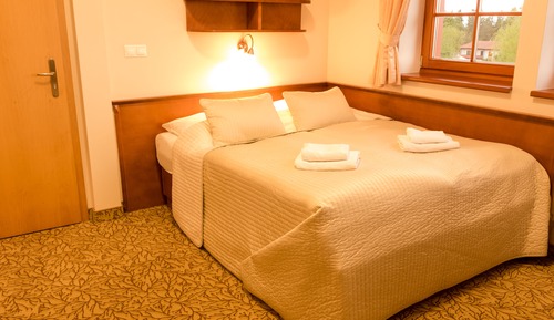 Standard Room, Bathtub