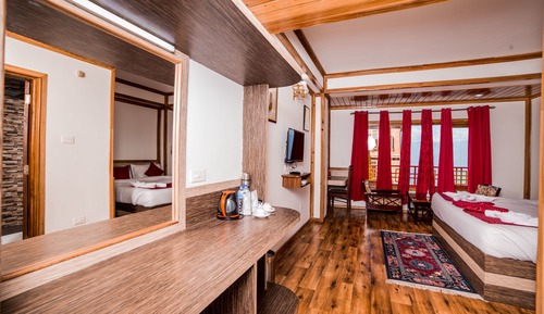 Premium Double or Twin Room, 1 Double Bed, Smoking, Hill View