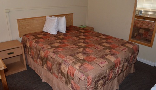 Economy Room, 1 Queen Bed, Non Smoking