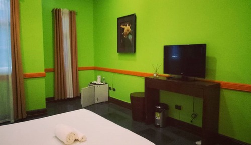 Deluxe Room C
