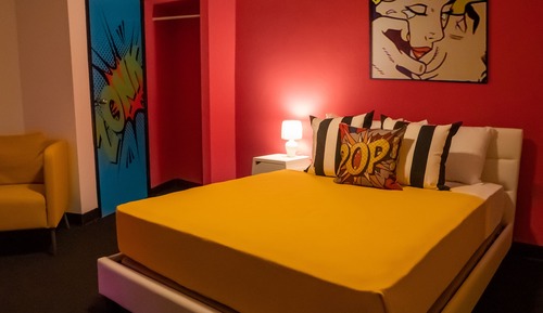 Single Full Bed