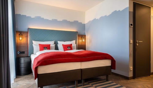 Premium Room, 1 Queen Bed
