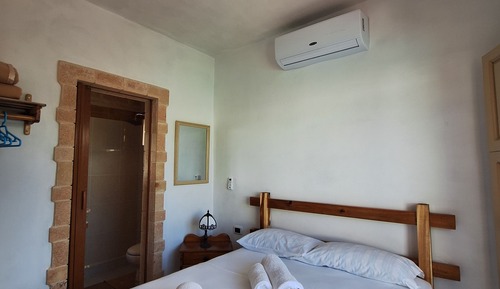 Standard Double Room, 1 King Bed, Garden View