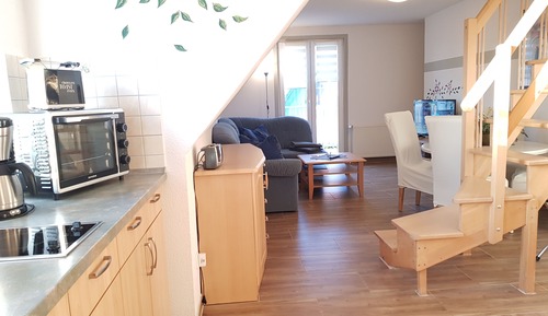 Family Studio, Balcony