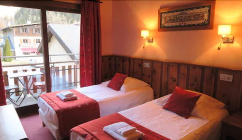 Standard Twin Room