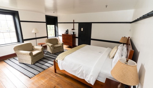 Deluxe Room, 1 King Bed