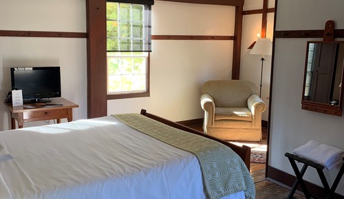 Deluxe Room, 1 Queen Bed