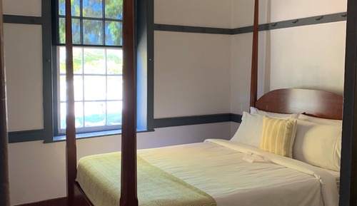 Standard Suite, 1 Queen Bed with Sofa bed