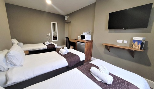 Triple Room