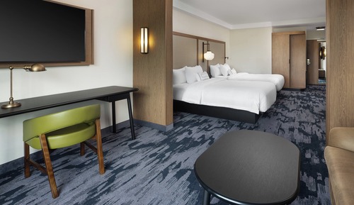 Suite, Multiple Beds (Mobility Accessible, Tub)