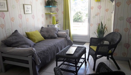 Twin Room (Nature)