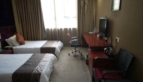 Deluxe Twin Room A