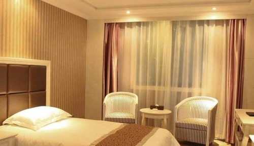 Economy Twin Room, No Windows