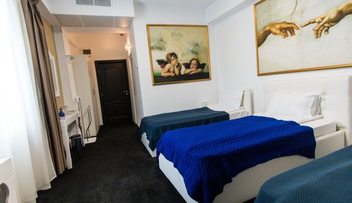 Triple Room