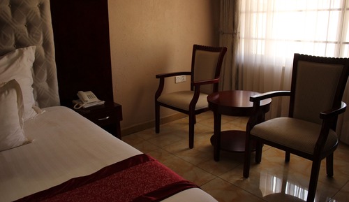 Deluxe Suite