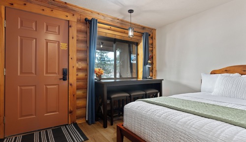 Hoodoo Hideaway Room 1