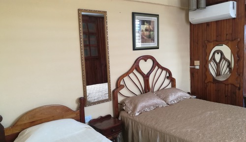 Basic Double Room, Multiple Beds, Smoking, Sea View