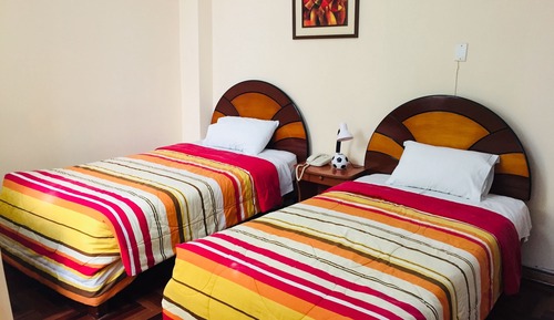 Twin Room, 2 Twin Beds, Private Bathroom