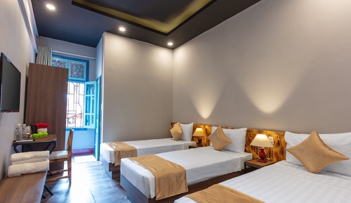 Deluxe  Triple Room
