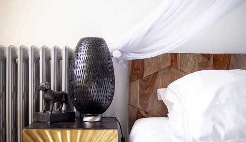 Deluxe Room, 1 King Bed, Private Bathroom, Hill View