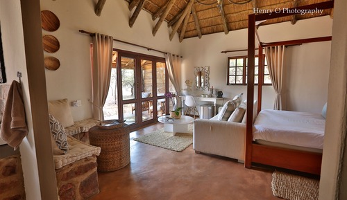 Honeymoon Suite, 1 King Bed, Jetted Tub, Park View