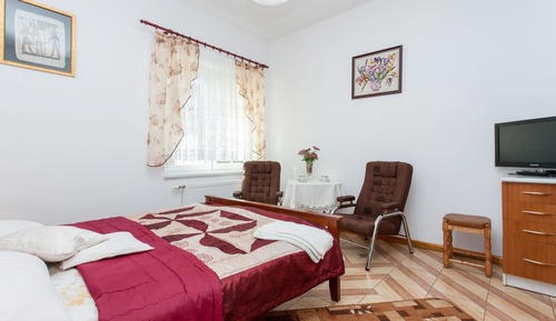 Double Room (2)