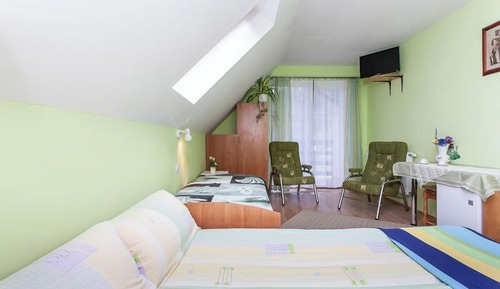 Triple Room (5)