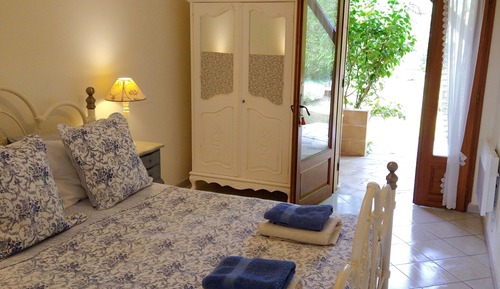 Double Room, Non Smoking, Garden View