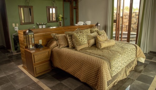 Premier Suite, Multiple Beds, Non Smoking, Garden View