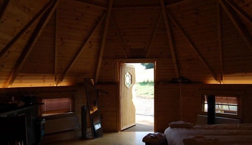 Cabin, Ensuite